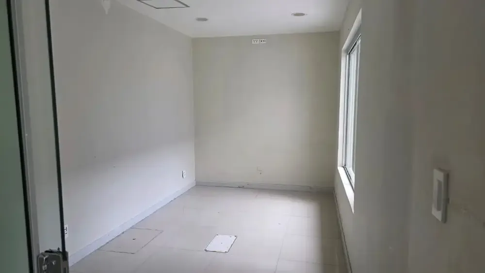 Foto 4 de Venta de Edificio Comercial Centrico, Frente a La Plaza Sucre, Tarija