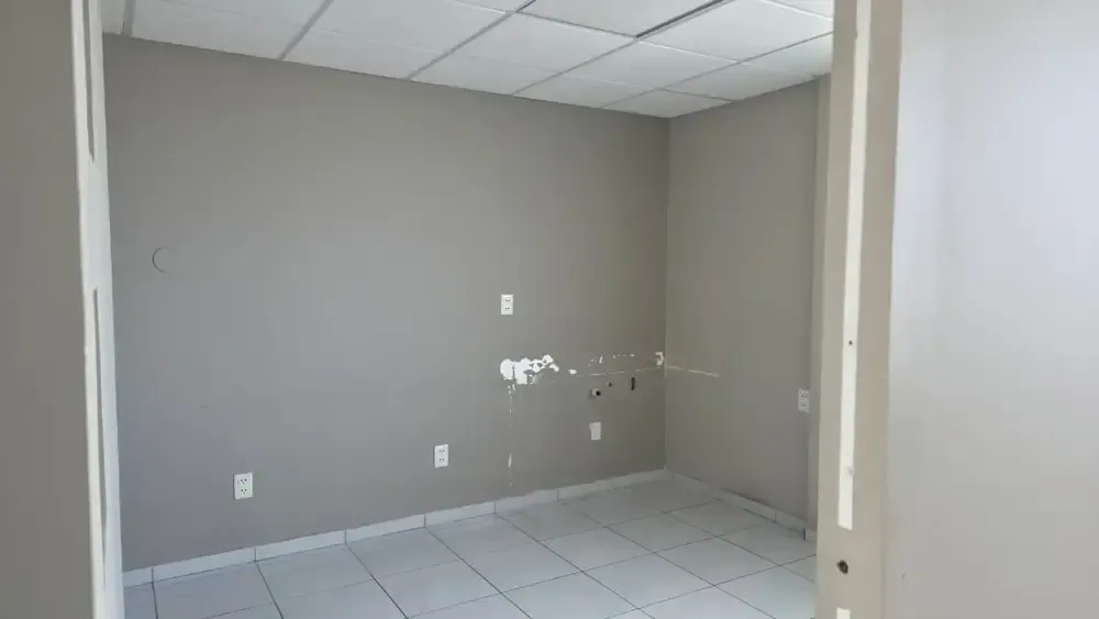 Foto 16 de Venta de Edificio Comercial Centrico, Frente a La Plaza Sucre, Tarija