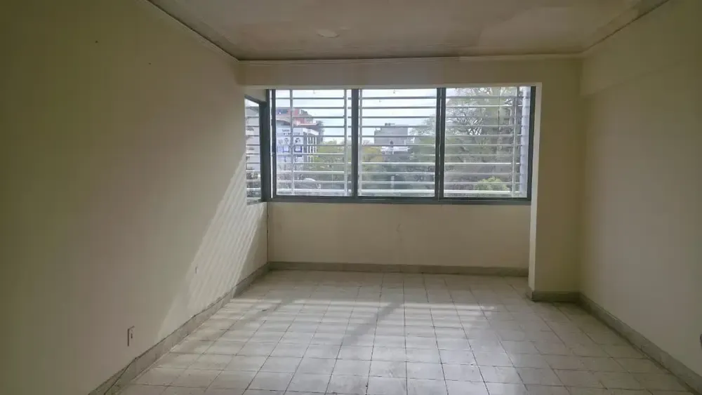 Foto 12 de Venta de Edificio Comercial Centrico, Frente a La Plaza Sucre, Tarija