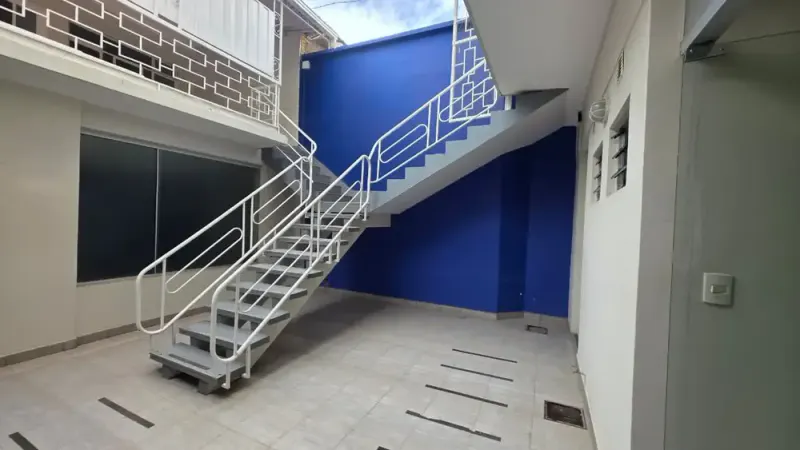 Foto 7 de Venta de Edificio Comercial Centrico, Frente a La Plaza Sucre, Tarija