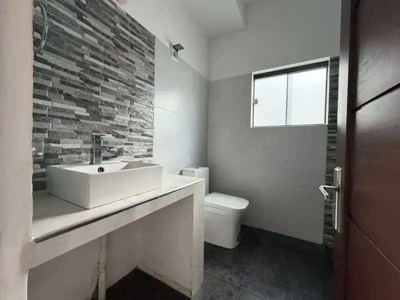 Foto 12 de Casa Moderna en Zona Residencial Tablada – Tarija, Bolivia