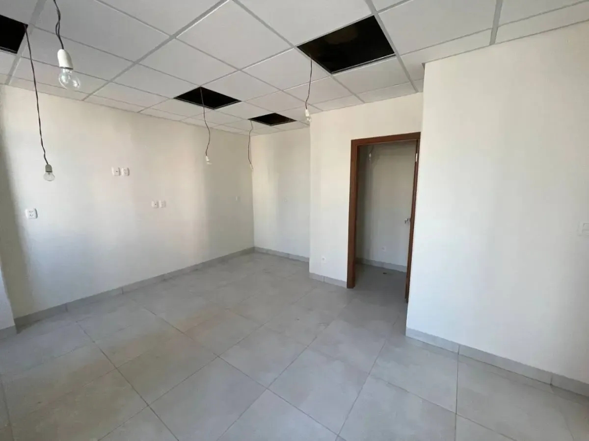 Foto 5 de Oficina sobre la 6 de Agosto - Nueva 132.00 m2