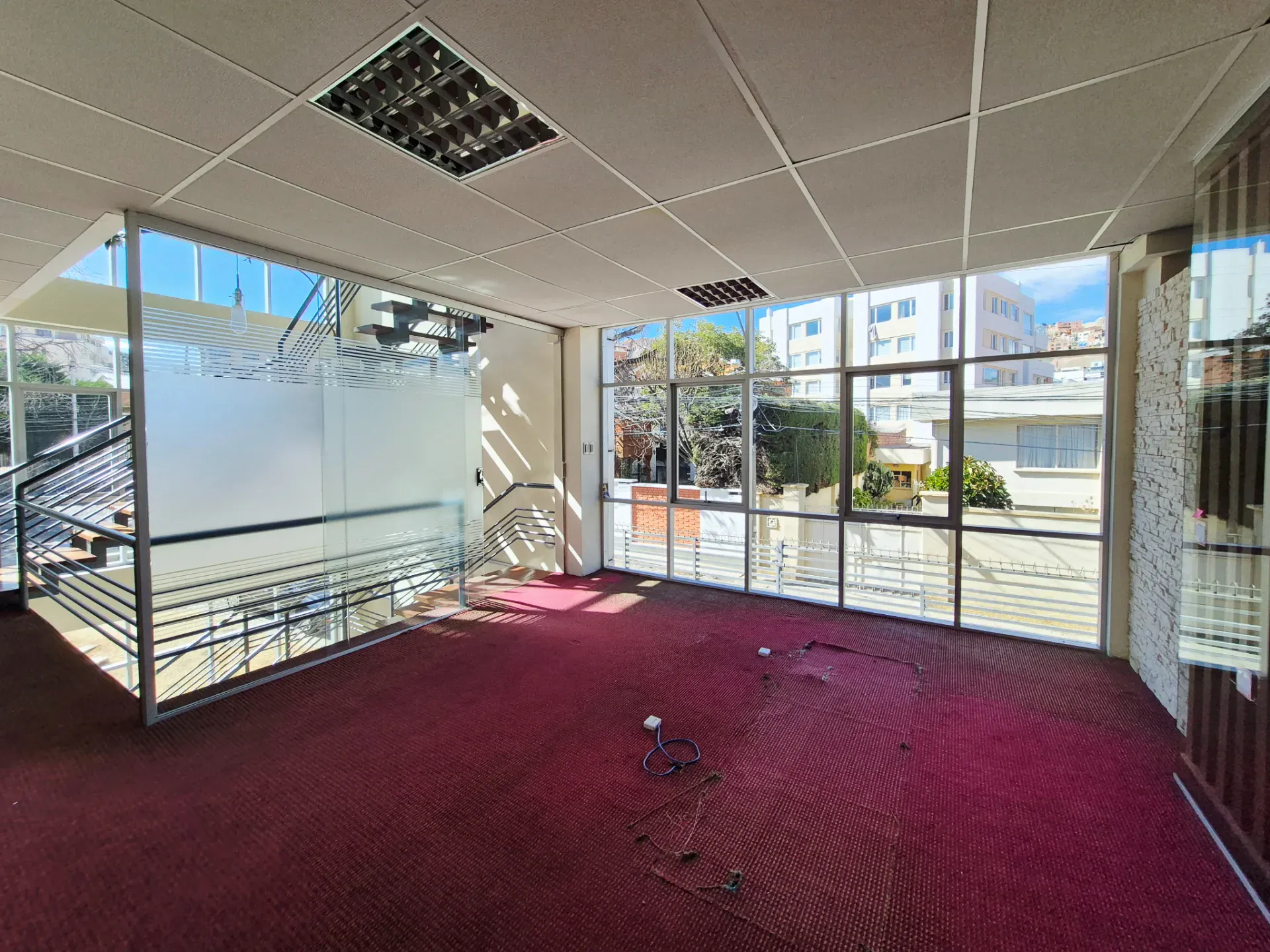 Foto 1 de En Añquiler Amplia Ofiina de 563 M2 en Calacoto