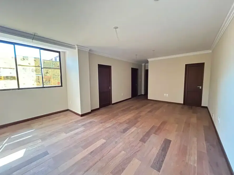 Foto 3 de Departamento en Venta 3 Dormitorios - Plaza Villarroel Miraflores