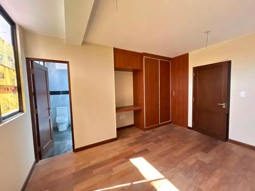 Foto 1 de Departamento en Venta 3 Dormitorios - Plaza Villarroel Miraflores