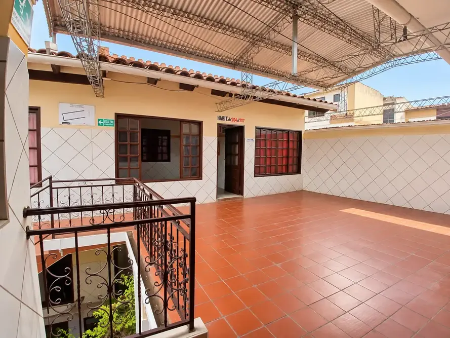 Foto 4 de Residencial Comercial en Venta Zona Los Pozos