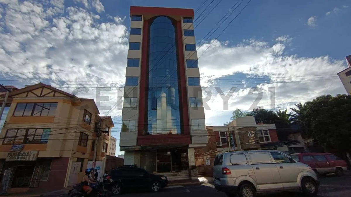 Foto 1 de Departamento de Dos Dormitorios en Alquiler Sobre Av. Oquendo