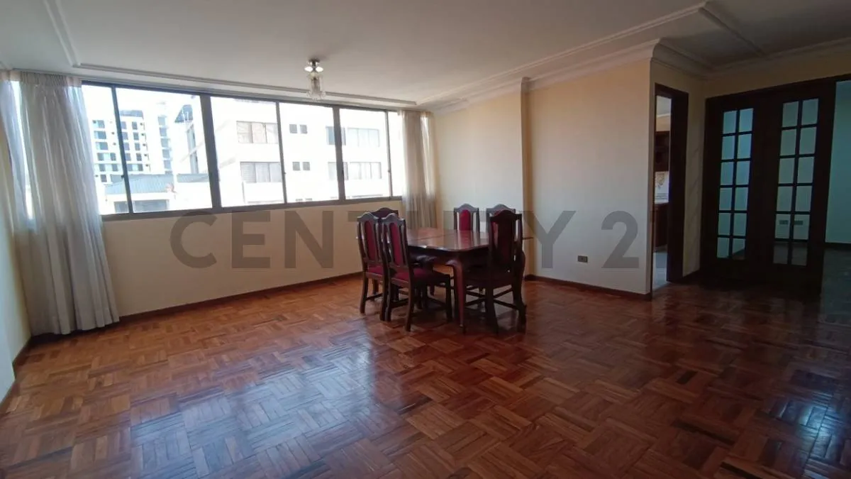 Foto 3 de Departamento de Dos Dormitorios en Alquiler Sobre Av. Oquendo
