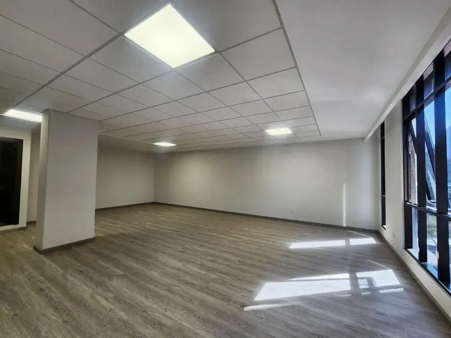 Foto 1 de ¡¡Oficina a Estrenar en Av. Montenegro!!