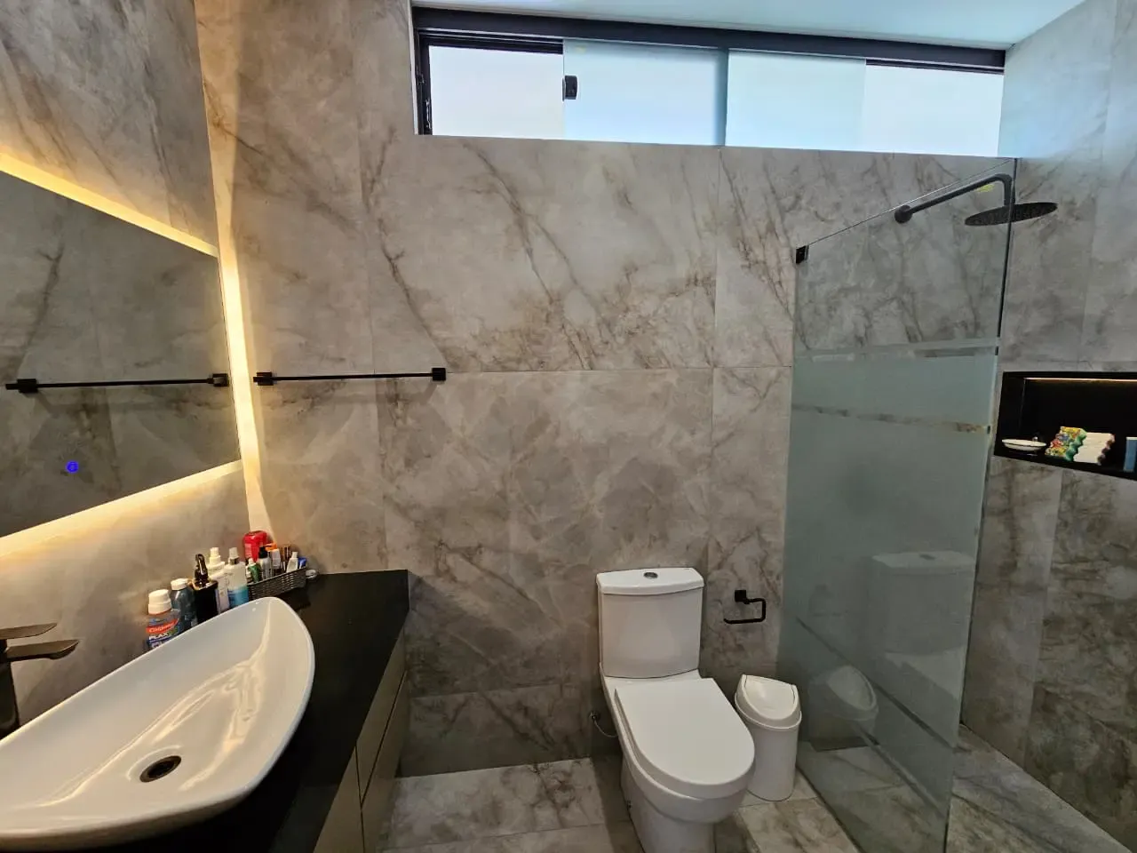 Foto 4 de Casa Moderna en Alquiler en Urubo.
