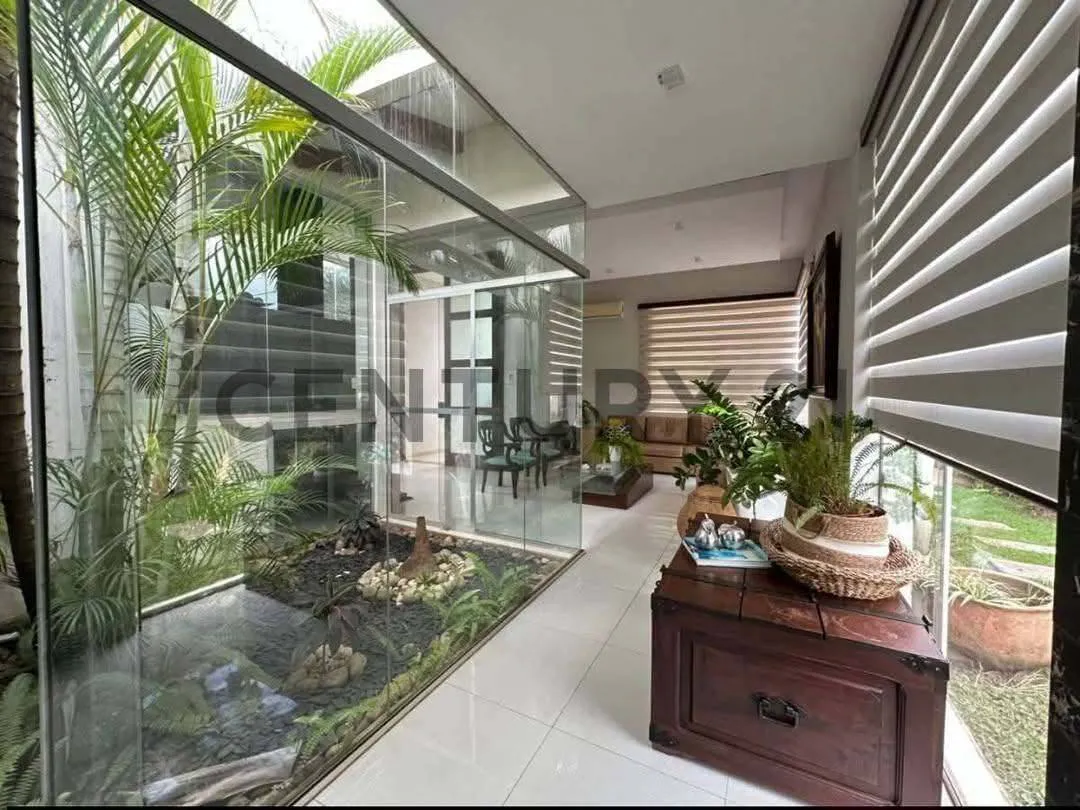 Foto 4 de Hermosa casa en venta en urb chaparral