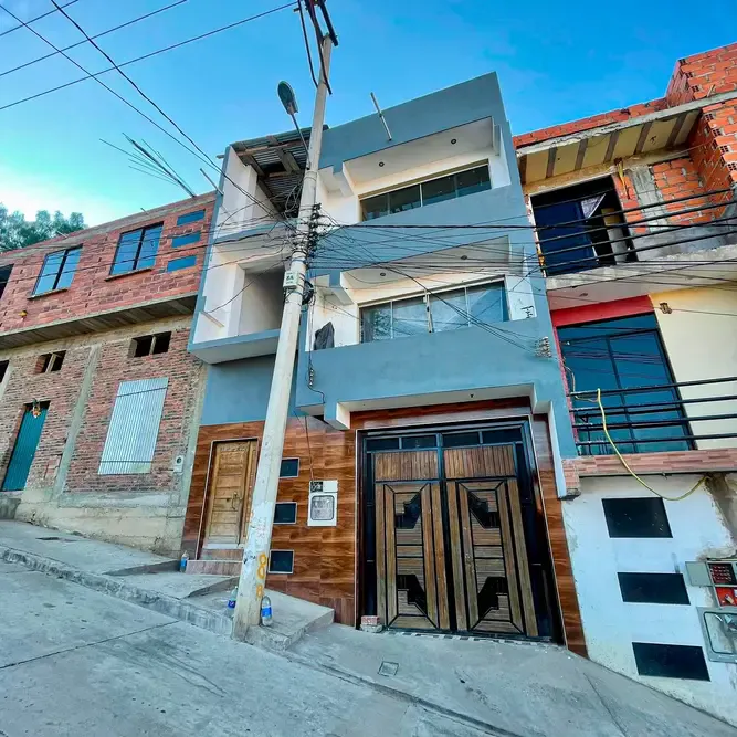 Foto 1 de 🏡 ¿Buscas Una Propiedad Amplia y con Potencial ? 🔑