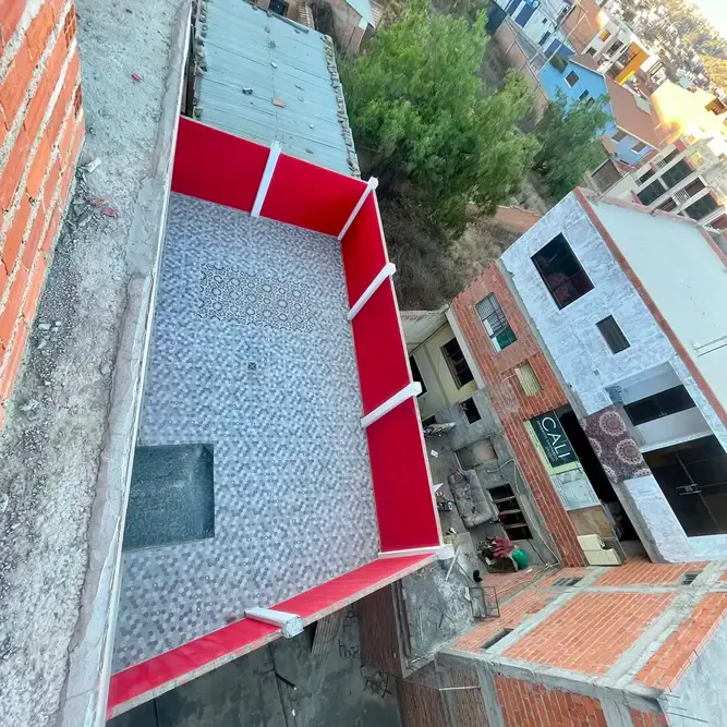 Foto 7 de 🏢 Amplio Ambiente de 200 M² en Alquiler Sobre Av. 6 de Agosto