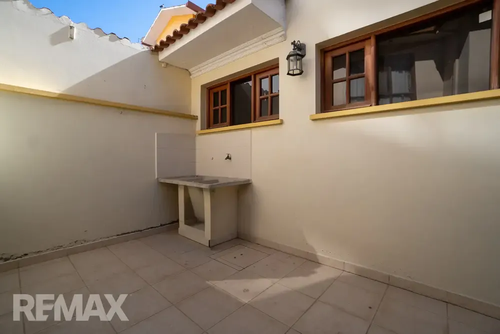 Foto 11 de Exclusiva Residencia en Venta – C/ Jesús Aguayo Zona Cala Cala