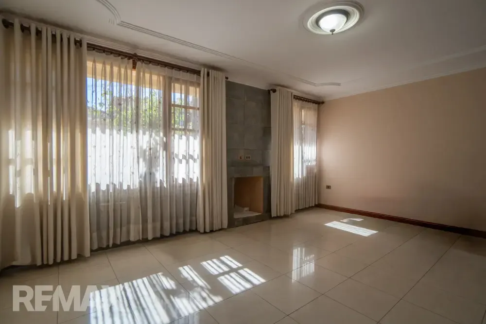 Foto 5 de Exclusiva Residencia en Venta – C/ Jesús Aguayo Zona Cala Cala