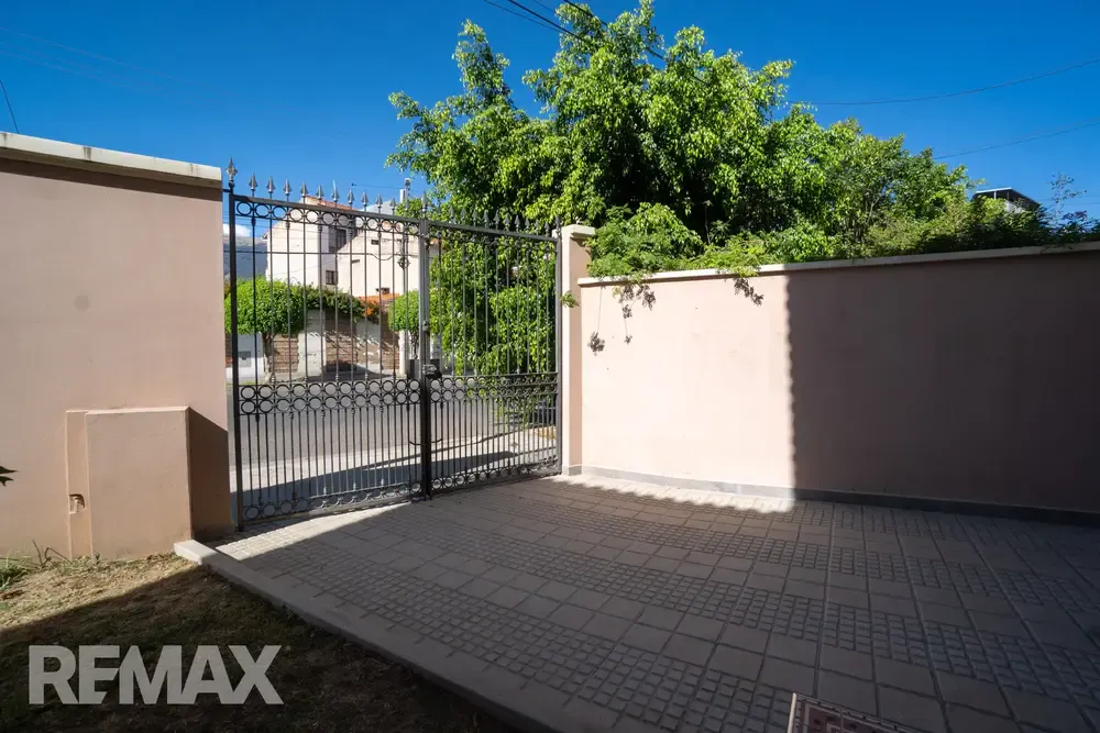 Foto 18 de Exclusiva Residencia en Venta – C/ Jesús Aguayo Zona Cala Cala