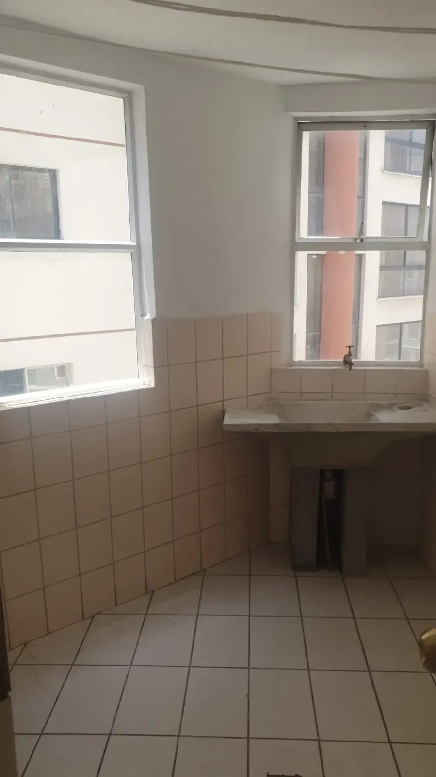 Foto 5 de Departamento de 3 dormitorios en Venta en la Plaza Avaroa