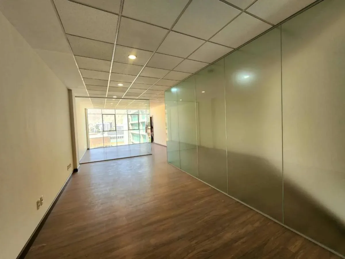 Foto 5 de Oficina en Alquiler | Calacoto – Edificio Vitrubio 2