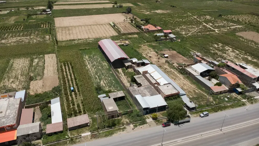 Foto 5 de Casa en Venta con Galpon Sobre Avenida Zona Pabellon – Waña Kawa - Punatacasa en Venta con Galpon Sobre Avenida Zona Pab