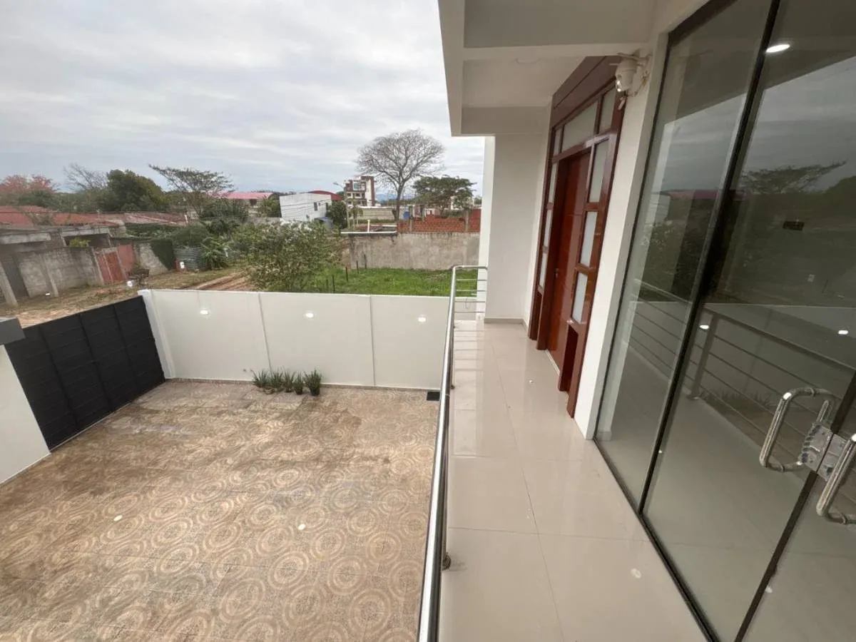 Foto 4 de Casa Doble Via, Zona Sur Km9 Doble Via La Guardia