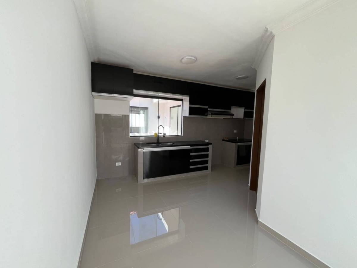 Foto 9 de CASA AMPLIA PARA EMPRESA O CONSULTORIO