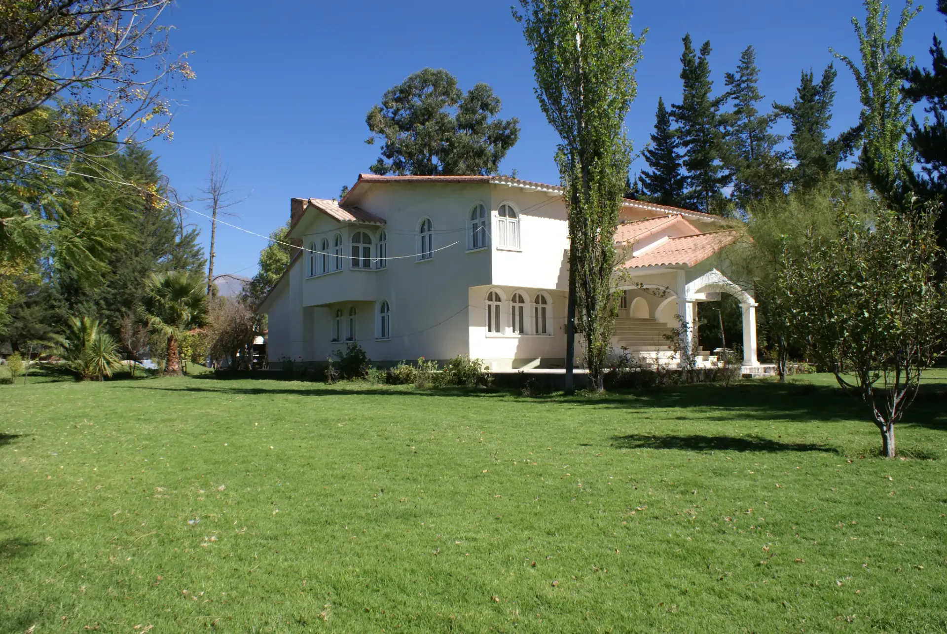 Foto 1 de Dueño Vende Hermosa Casa de Campo en Vinto - Cochabamba