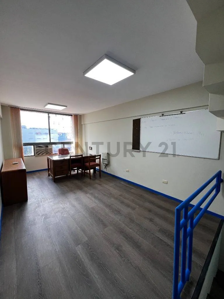 Foto 2 de Oficina en Venta - Edificio Zumar