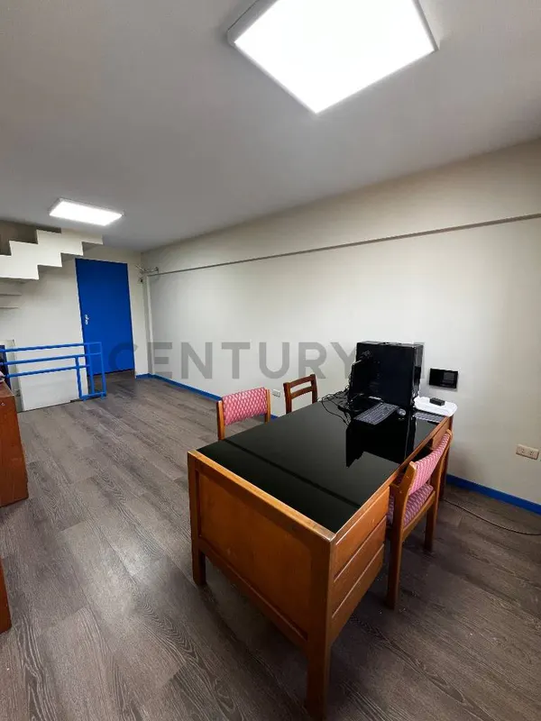 Foto 15 de Oficina en Venta - Edificio Zumar