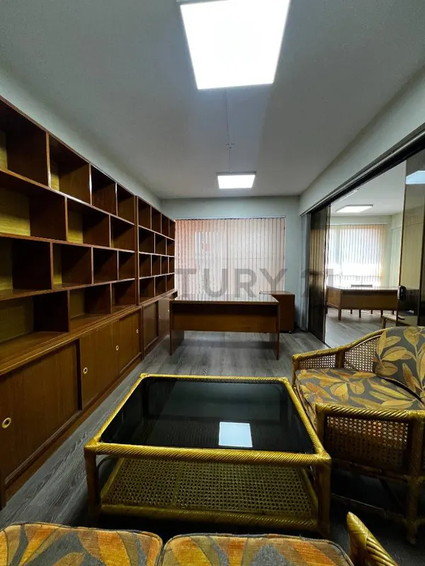 Foto 8 de Oficina en Venta - Edificio Zumar