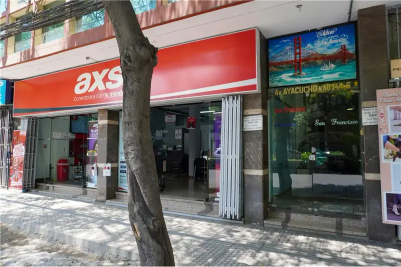 Foto 6 de Oficina de 258.71 M² en Venta - Centro de Cochabamba