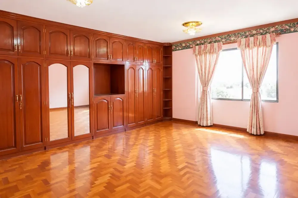 Foto 15 de Oficina de 258.71 M² en Venta - Centro de Cochabamba