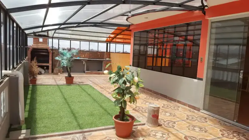 Foto 8 de Casa Multifamiliar con Galpón y Tiendas - El Alto