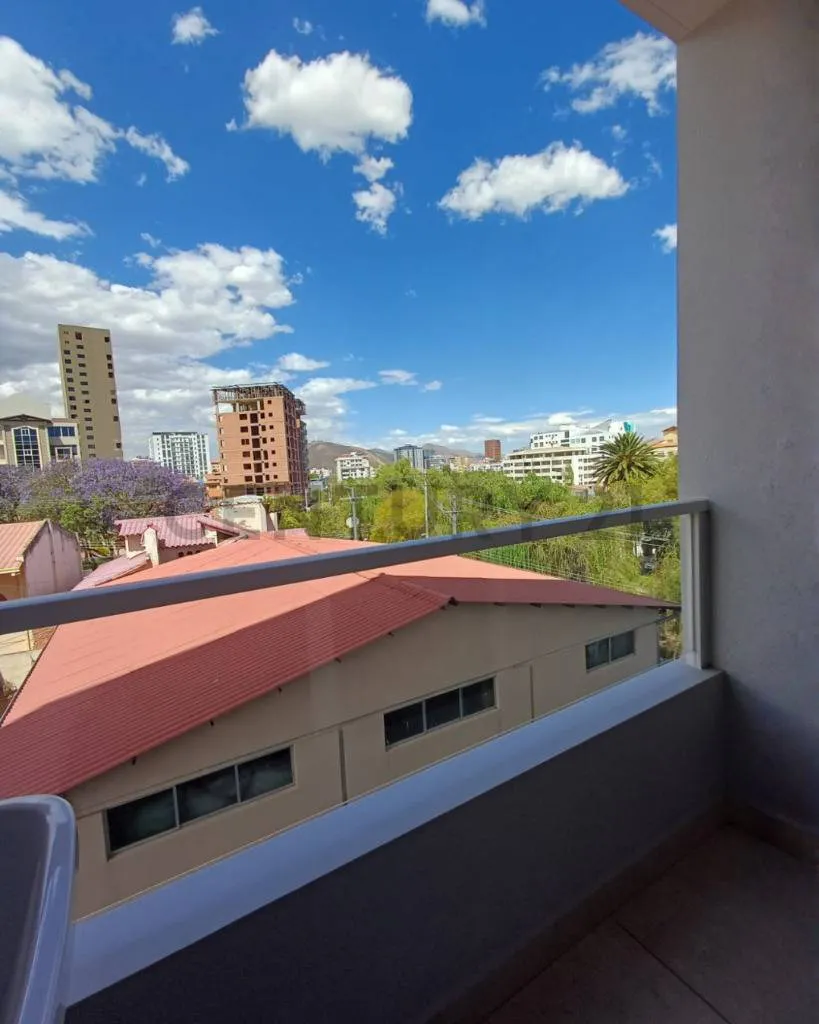 Foto 1 de Garzonier con Parqueo en Venta