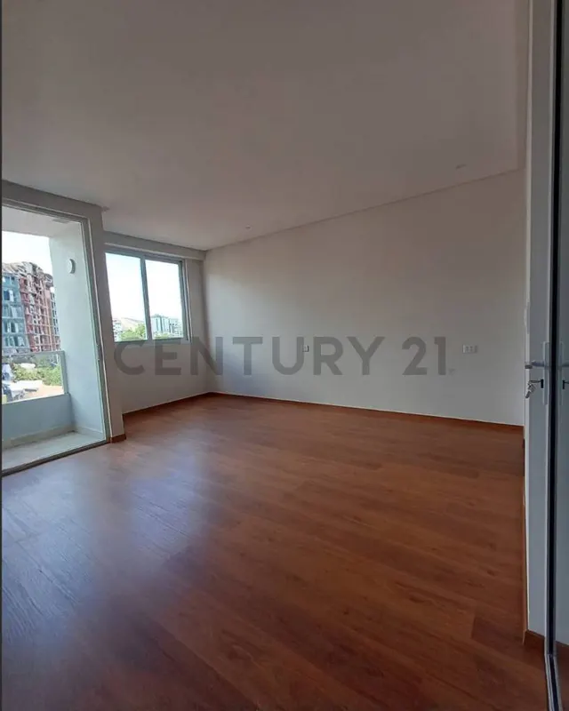 Foto 10 de Garzonier con Parqueo en Venta
