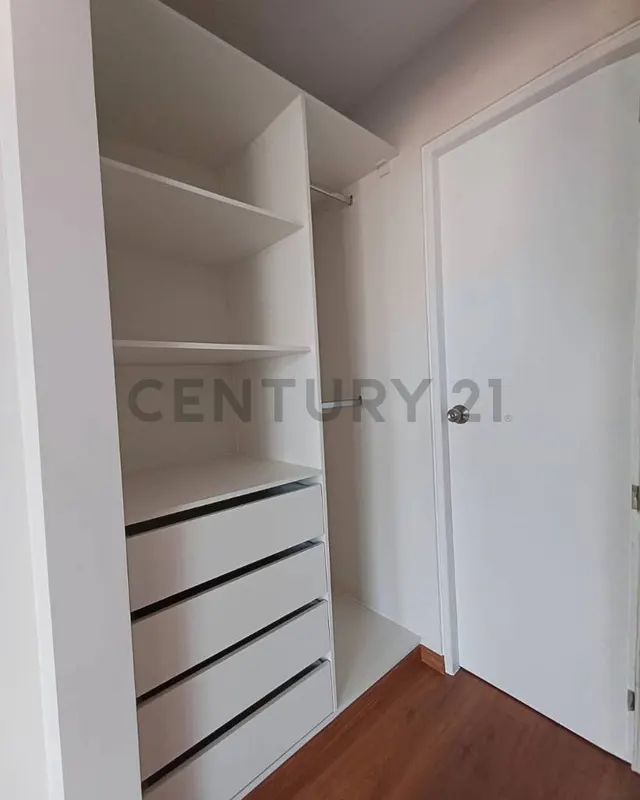 Foto 6 de Garzonier con Parqueo en Venta