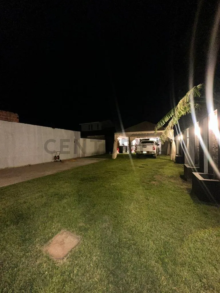 Foto 16 de Casa de Lujo en Anticrético – Cotoca | 4 Dormitorios, Piscina y Amplio Patio
