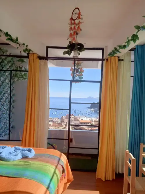 Foto 5 de Hostal en Venta en Copacabana – Excelente Oportunidad de Inversión con Vista al Lago Titicaca