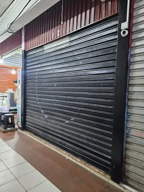Foto 1 de Local Comercial en Anticretico – Comercial Mutualista