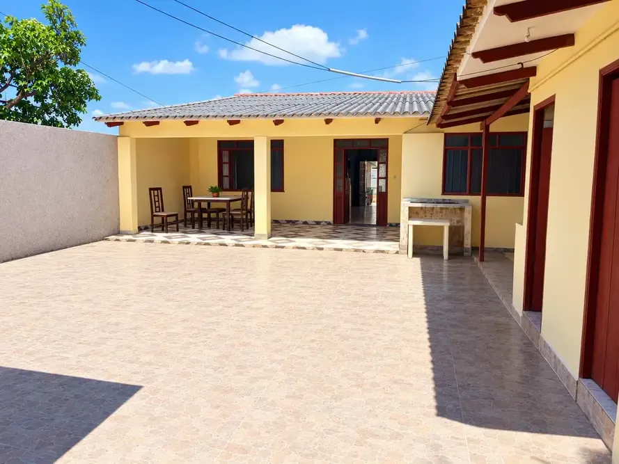 Foto 2 de Casa Economica Av. Lujan