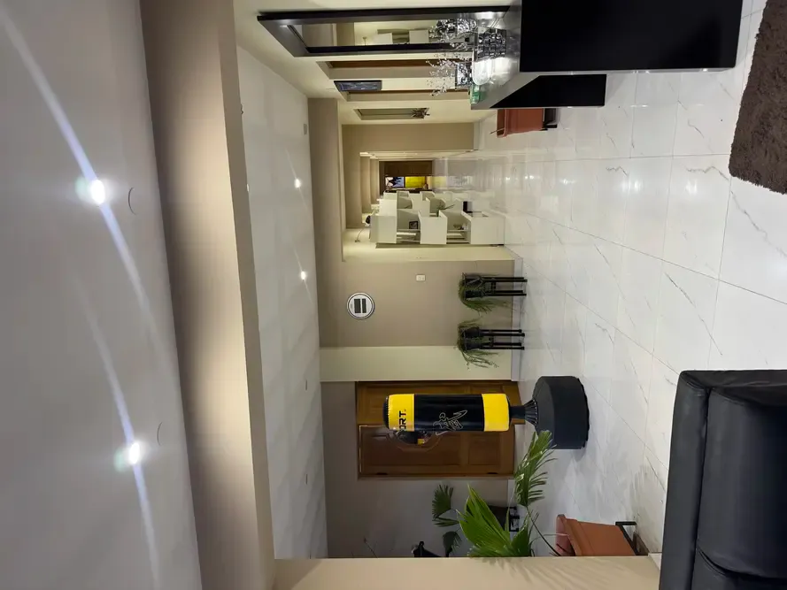 Foto 2 de Edificio en construcción en venta: Gran potencial comercial y residencial