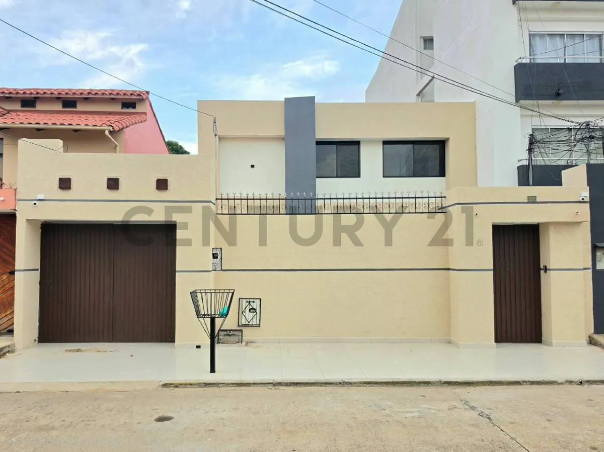 Foto 1 de Casa para Empresa o Vivienda en Alquiler
