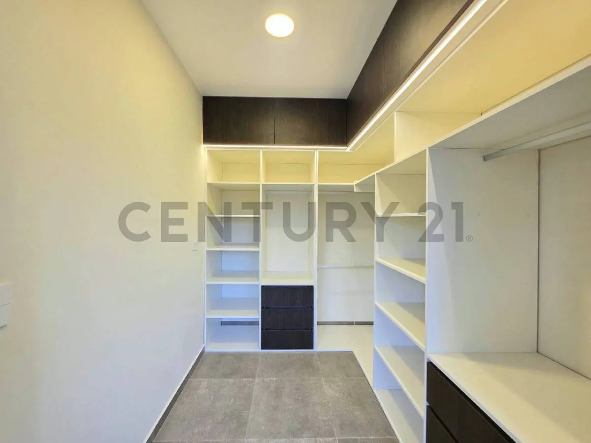 Foto 9 de Casa para Empresa o Vivienda en Alquiler