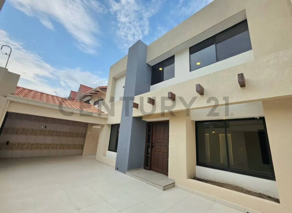 Foto 2 de Casa para Empresa o Vivienda en Alquiler