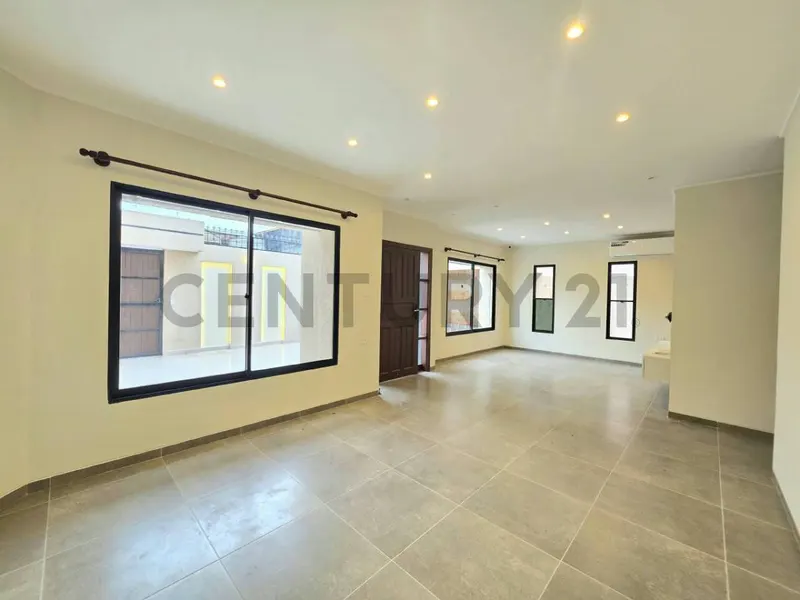 Foto 17 de Casa para Empresa o Vivienda en Alquiler