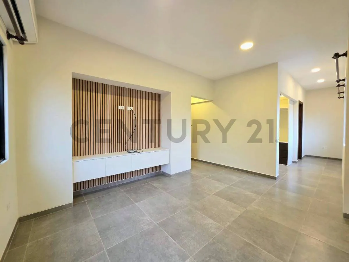 Foto 10 de Casa para Empresa o Vivienda en Alquiler