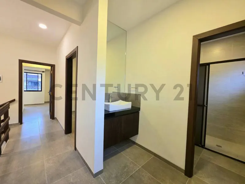Foto 7 de Casa para Empresa o Vivienda en Alquiler