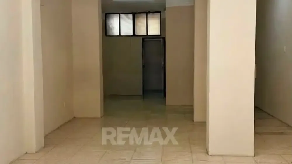 Foto 2 de Local Comercial en alquiler