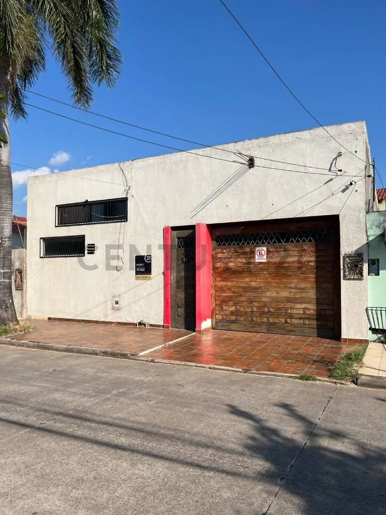 Foto 1 de Casa Comercial en Venta - Zona Feria Barrio Lindo