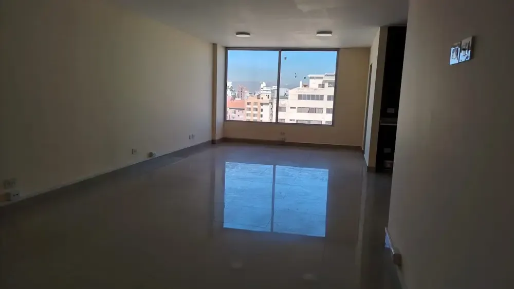 Foto 8 de 🏢✨ ¡El espacio ideal para hacer crecer tu negocio! 🚀