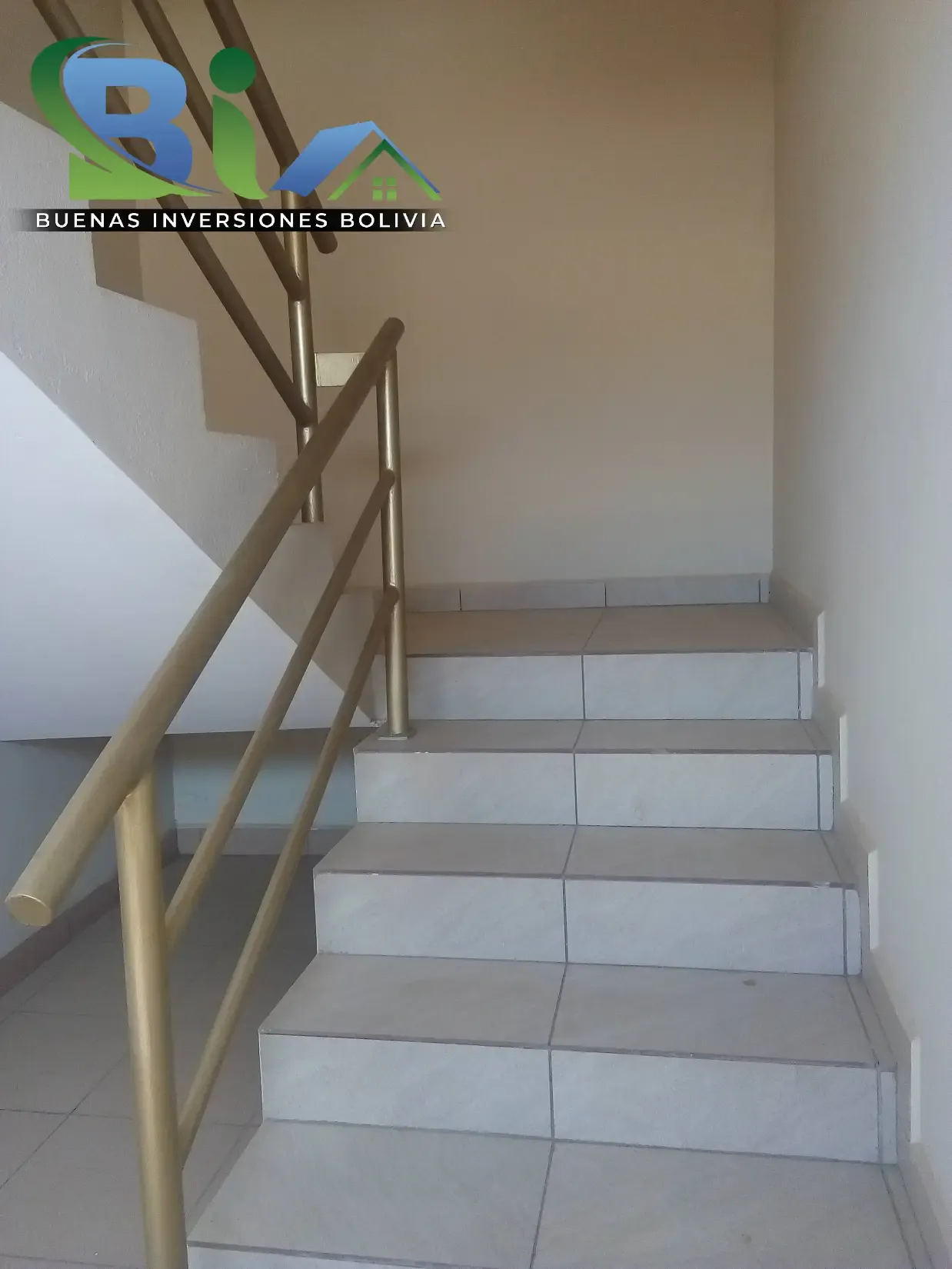 Foto 4 de Edificio Nuevo + Tiendas $Us.228.000.- Prox. Av. Capitan Ustariz Km8